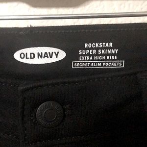 Old Navy Rockstar Super Skinny Extra High Rise w/ Secret-Slim Pockets